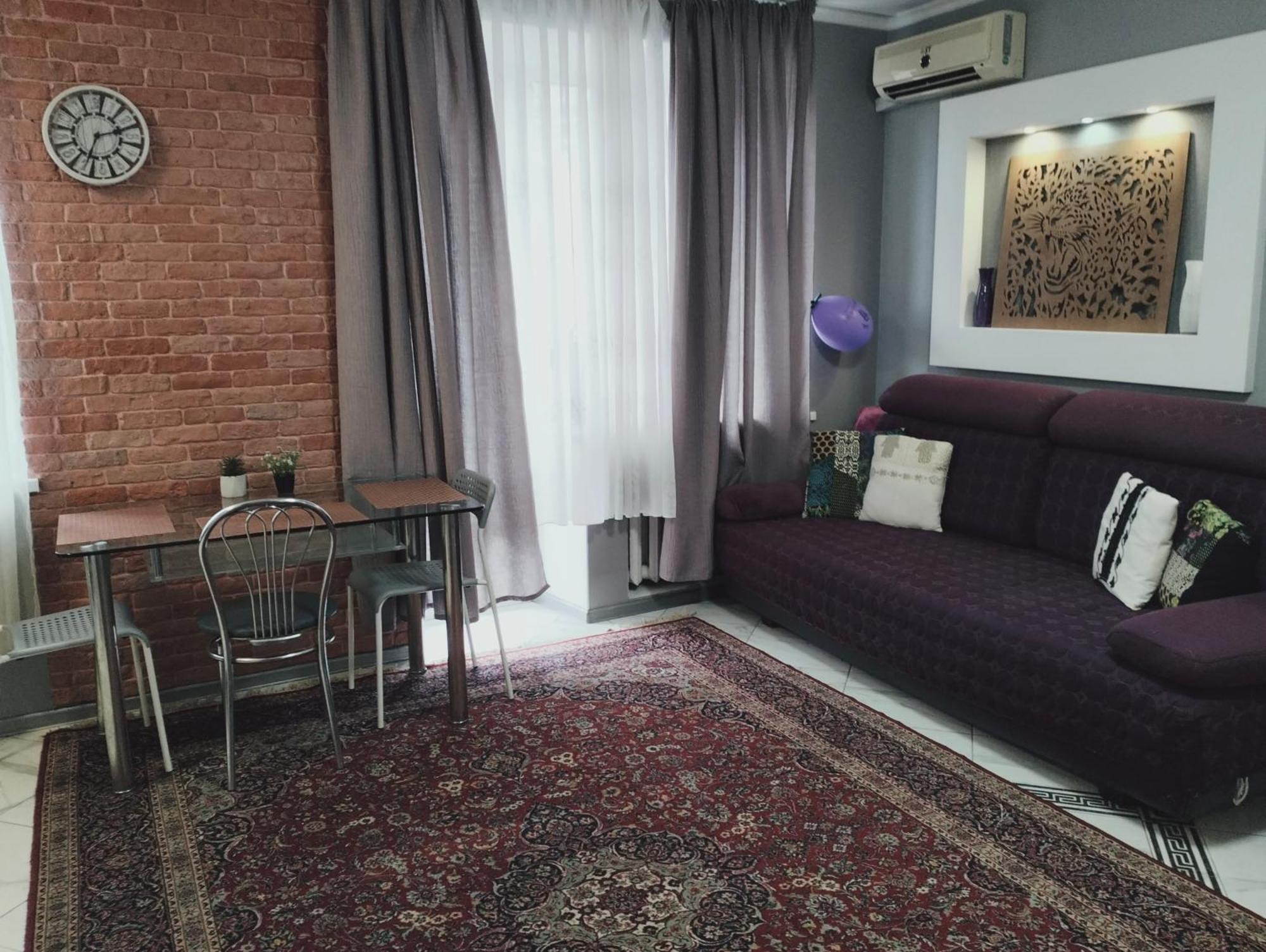 On 8 Marta Apartment *